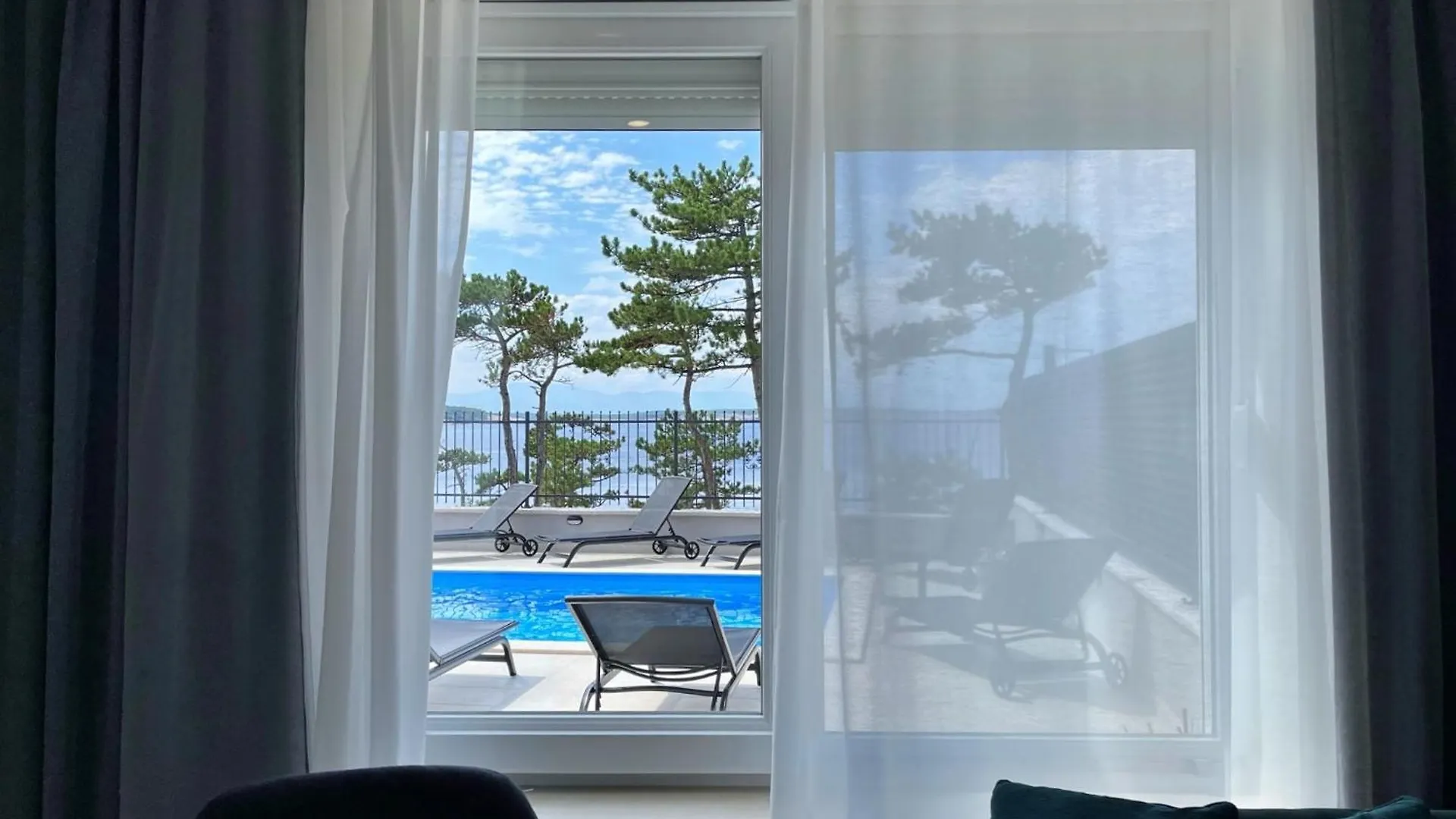 Seaside Apartments With A Swimming Pool Silo, Krk - 21242 Croatia
