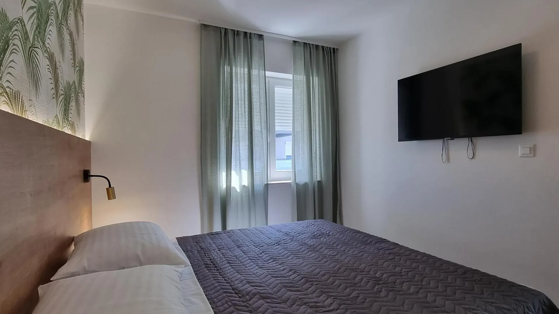 Seaside Apartments With A Swimming Pool Silo, Krk - 21242 Croatia